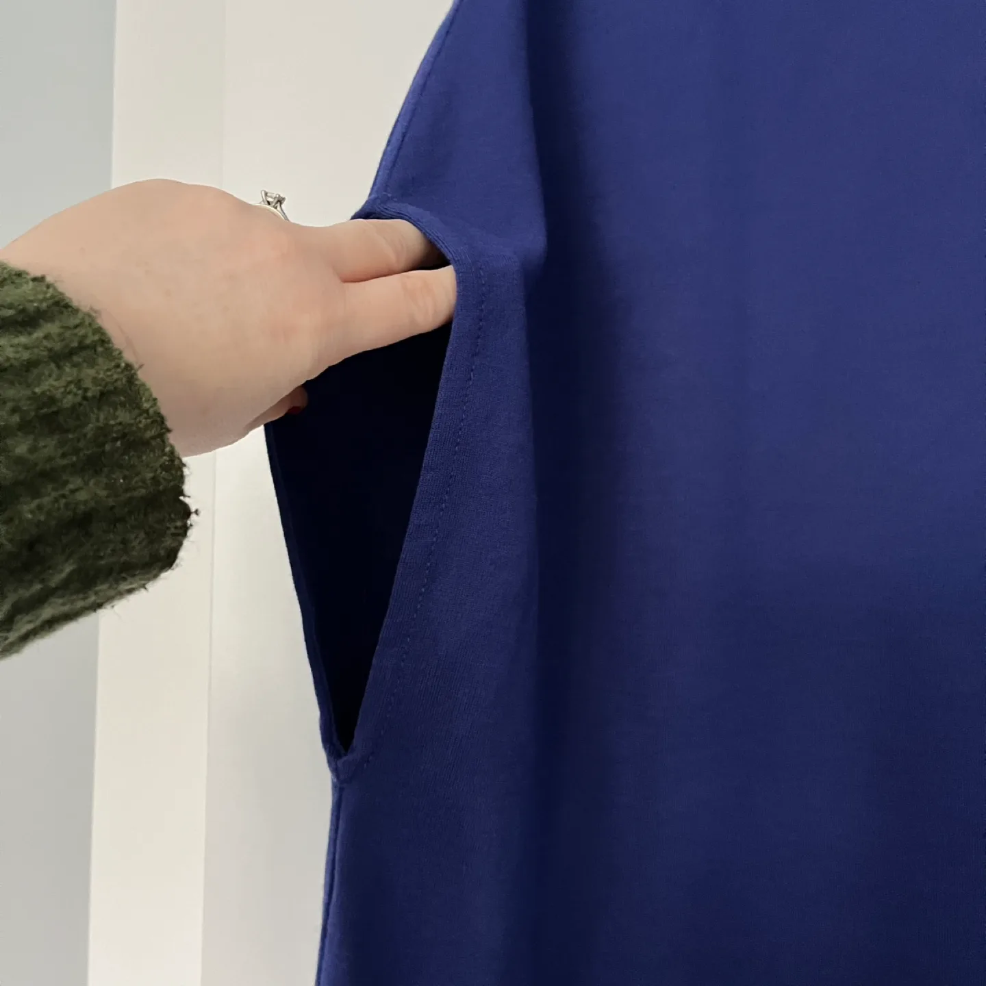 St. John Wool Rayon Oversized Shrug Coatigan Poncho Wrap P/S image indicator(2)