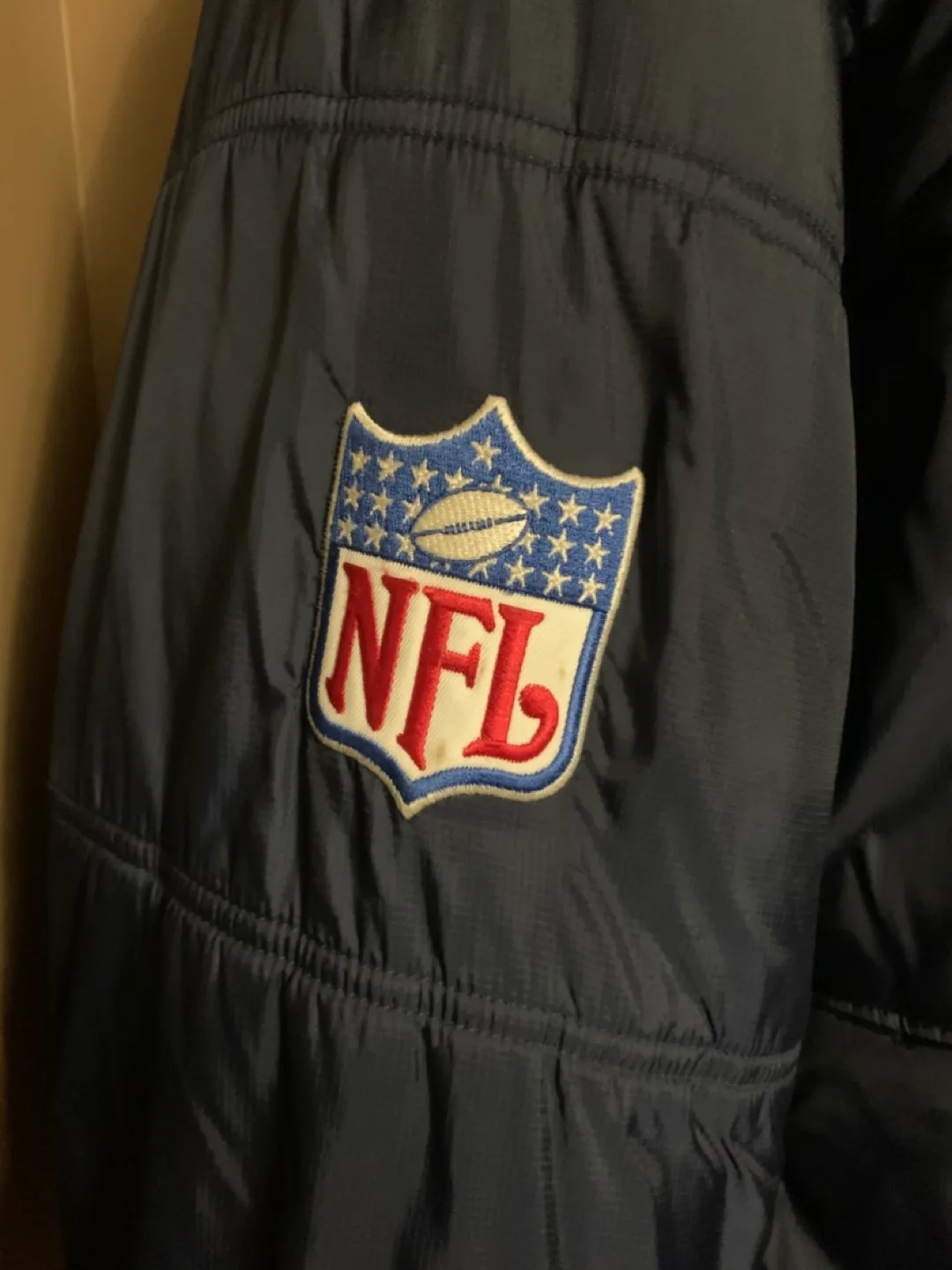 Vintage Dallas Cowboys Reebok Puffer Jacket image indicator(4)