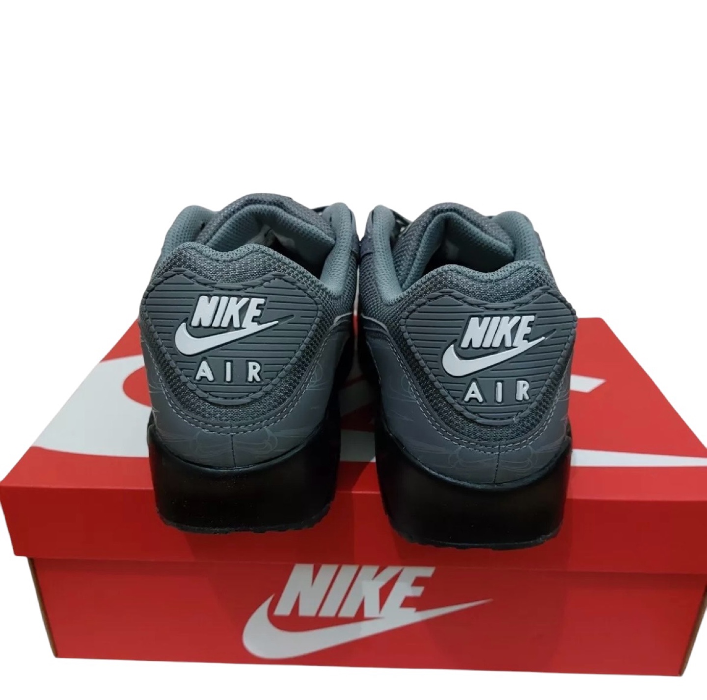Men's Nike Air Max 90 Sneakers Cool Grey/Black Reflective SIZE 9 - photo 3