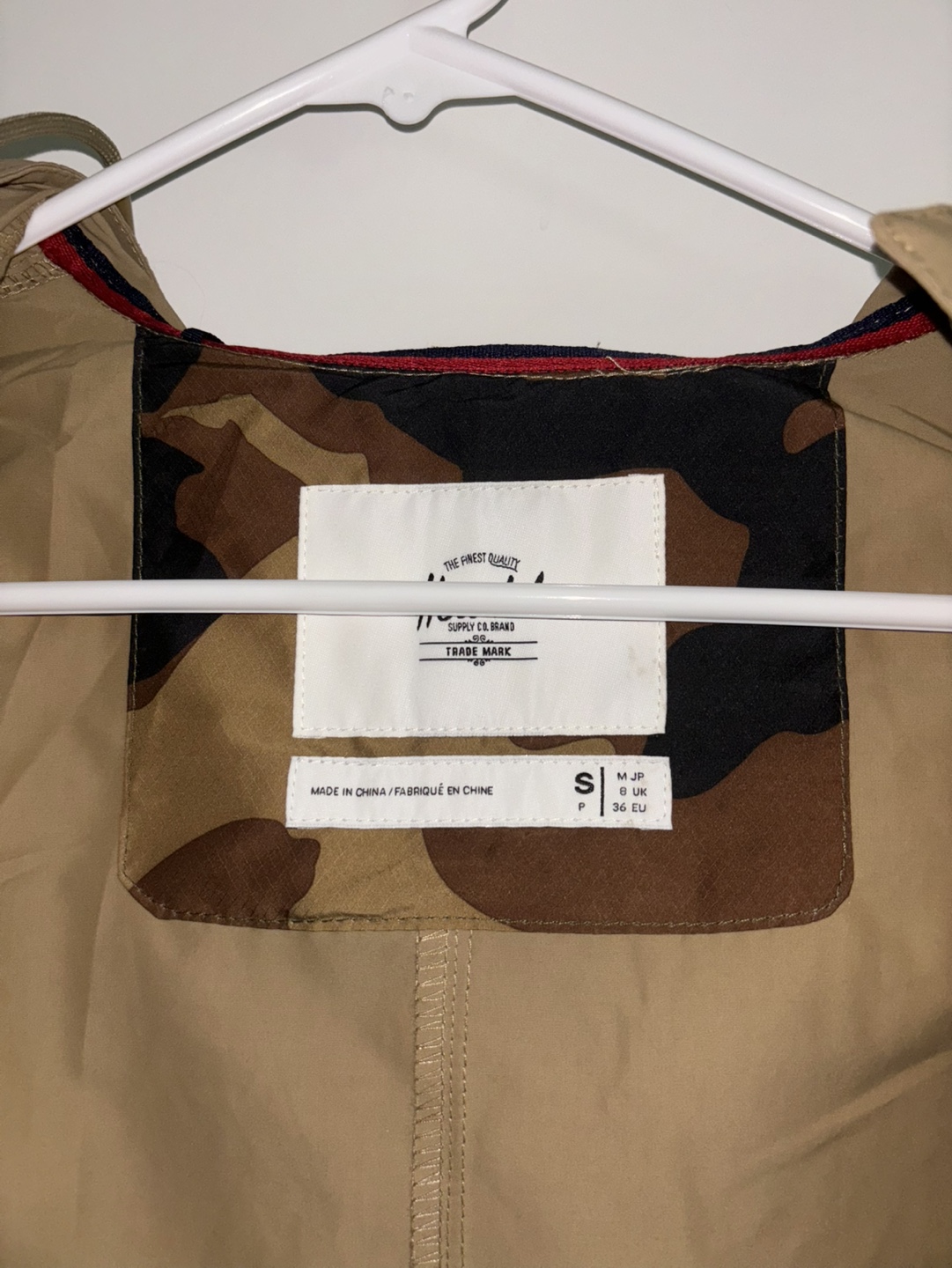 Herschel Hooded Jacket BNWT - photo 3