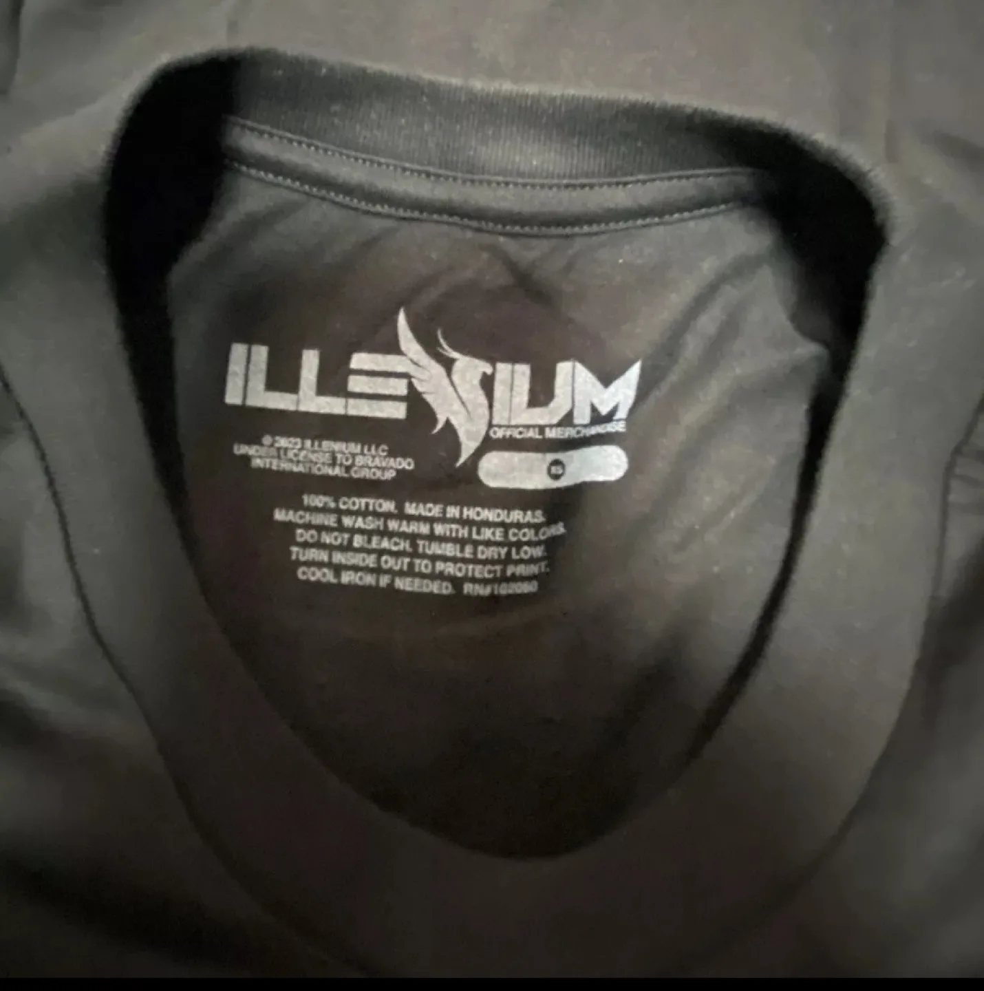 Illenium Ember Shores Tour Black T-Shirt Sz:XS image indicator(3)