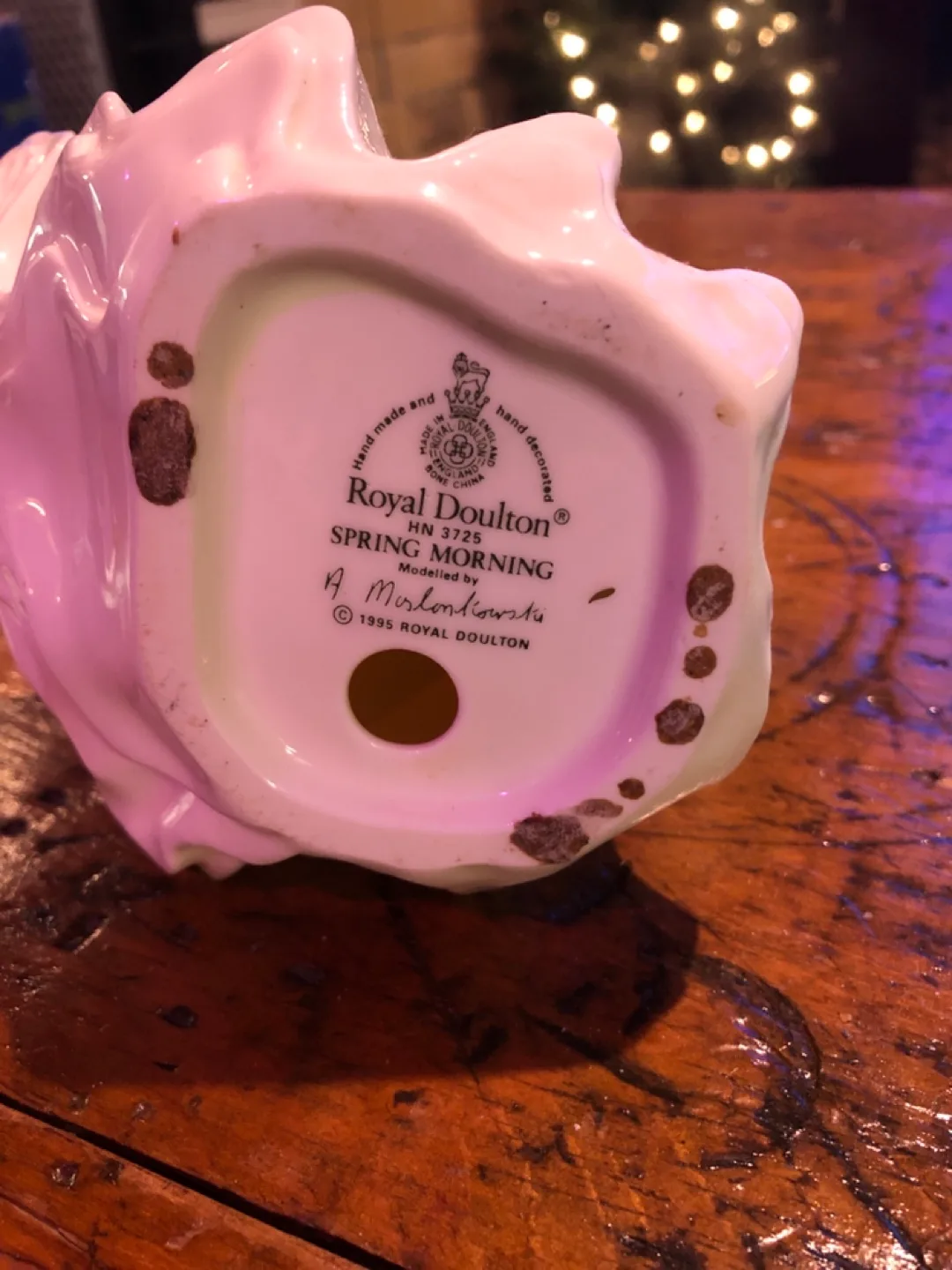 Royal Doulton Figurine Spring Morning image indicator(2)