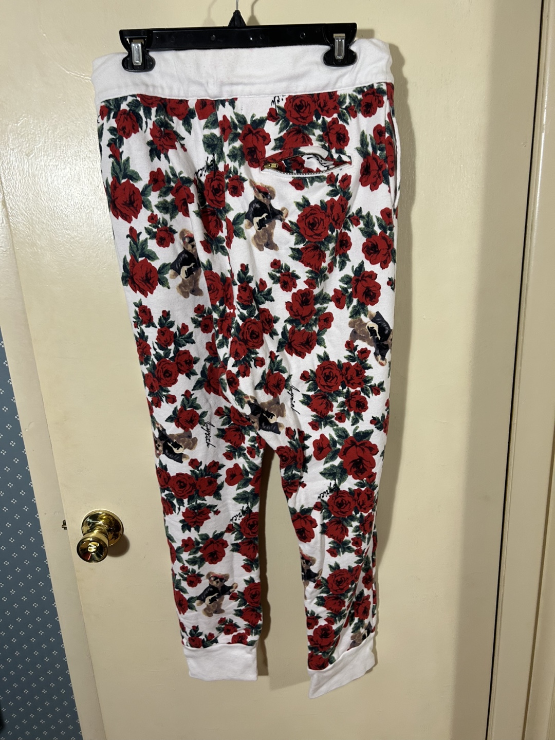 Joyrich Rock ‘n Rose Print Sweatpants - photo 3