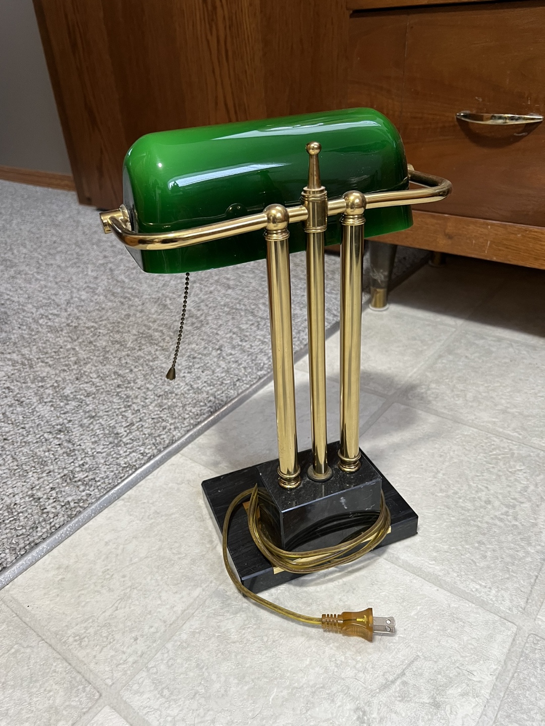 Green Glass Bankers Desk Lamp - photo 2