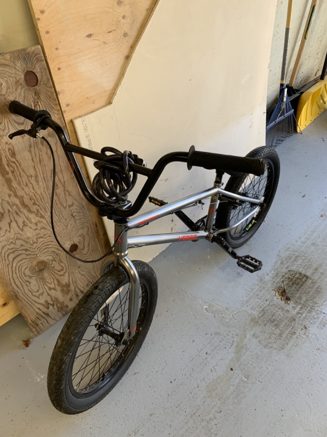 Verge Freeagent BMX Bike