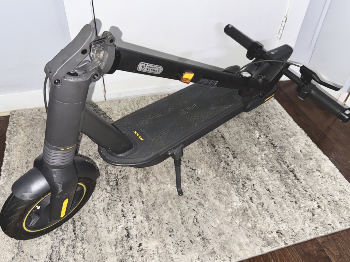 Segway-Ninebot MAX G2 Electric Kickscooter - photo 2