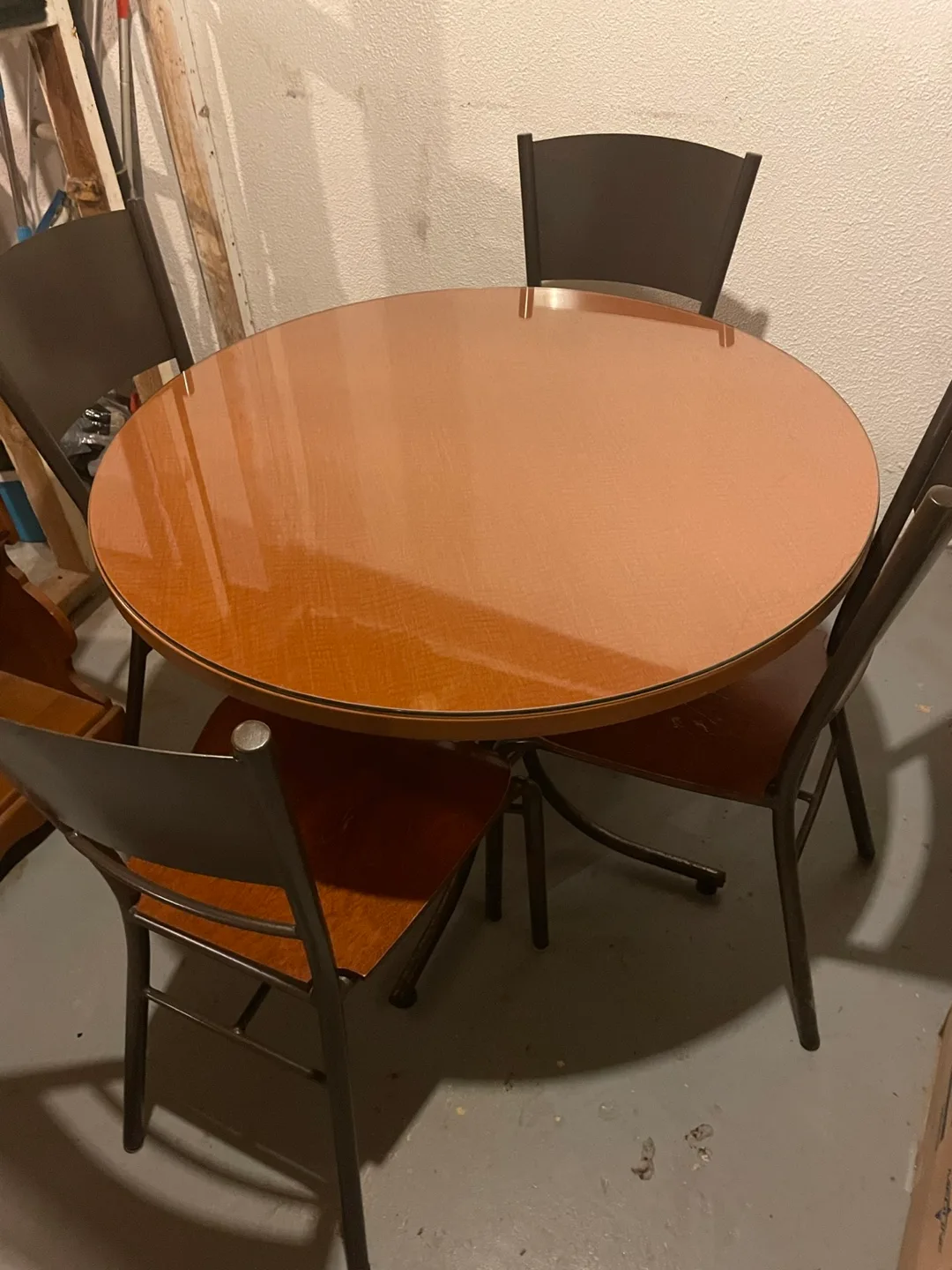 Dining Table Set image indicator(3)