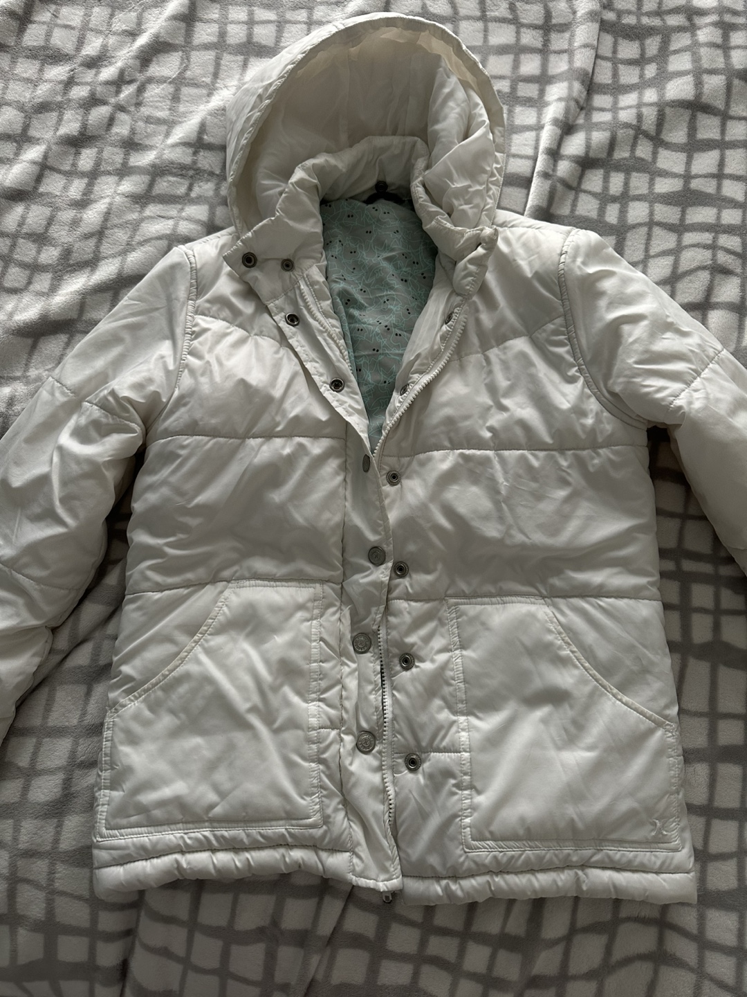 Hurley White Puffer Jacket Karrot