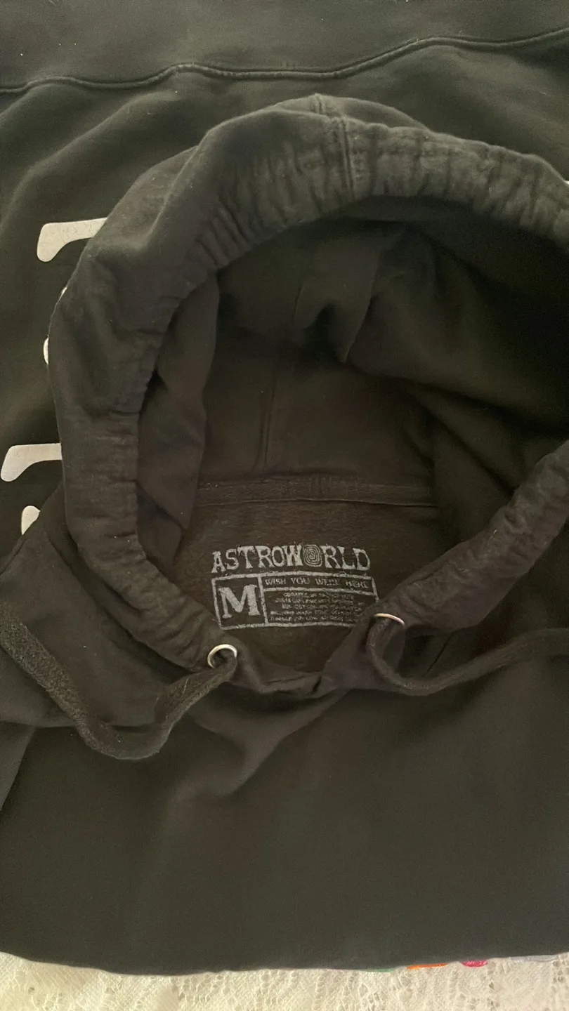 ASTROWORLD Unisex Hoodie (M) 💰Price Negotiable!! image indicator(4)