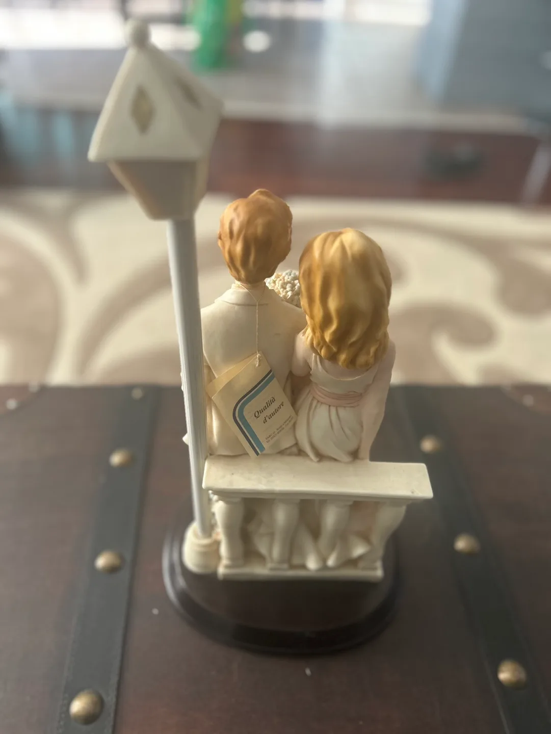 Faro Collection Couple Figurine image indicator(2)