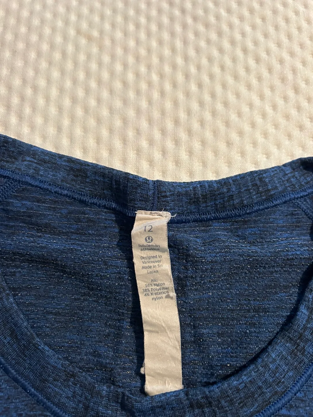 Lululemon Long Sleeve Shirt Size 12 image indicator(4)