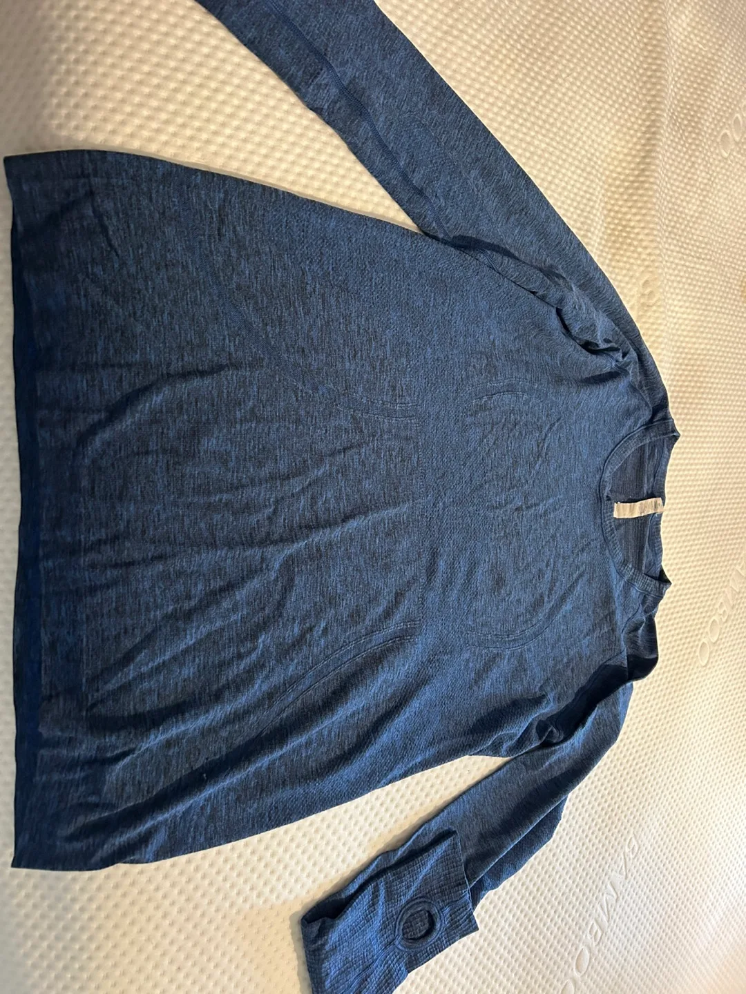 Lululemon Long Sleeve Shirt Size 12 image indicator(2)