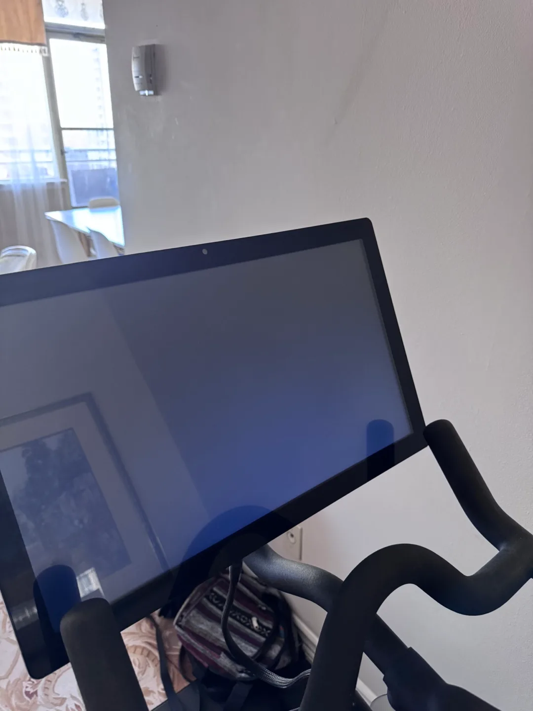 Used Peloton Bike image indicator(2)