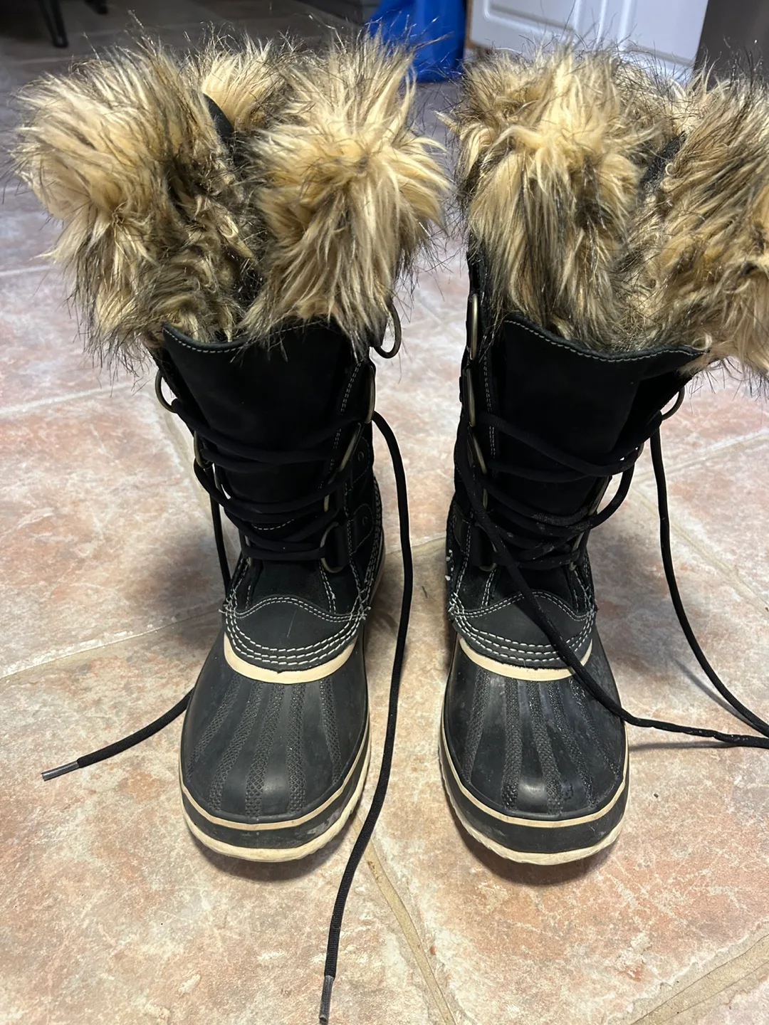 Sorel Women's Winter Boots image indicator(2)