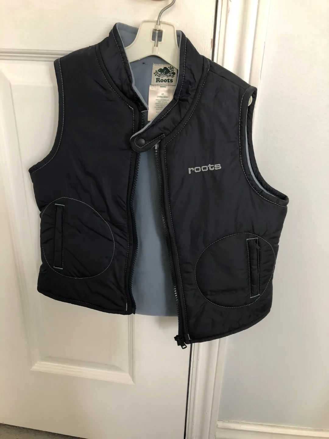 Roots Kids Jackets and Vest Bundle (Size 2T) image indicator(4)