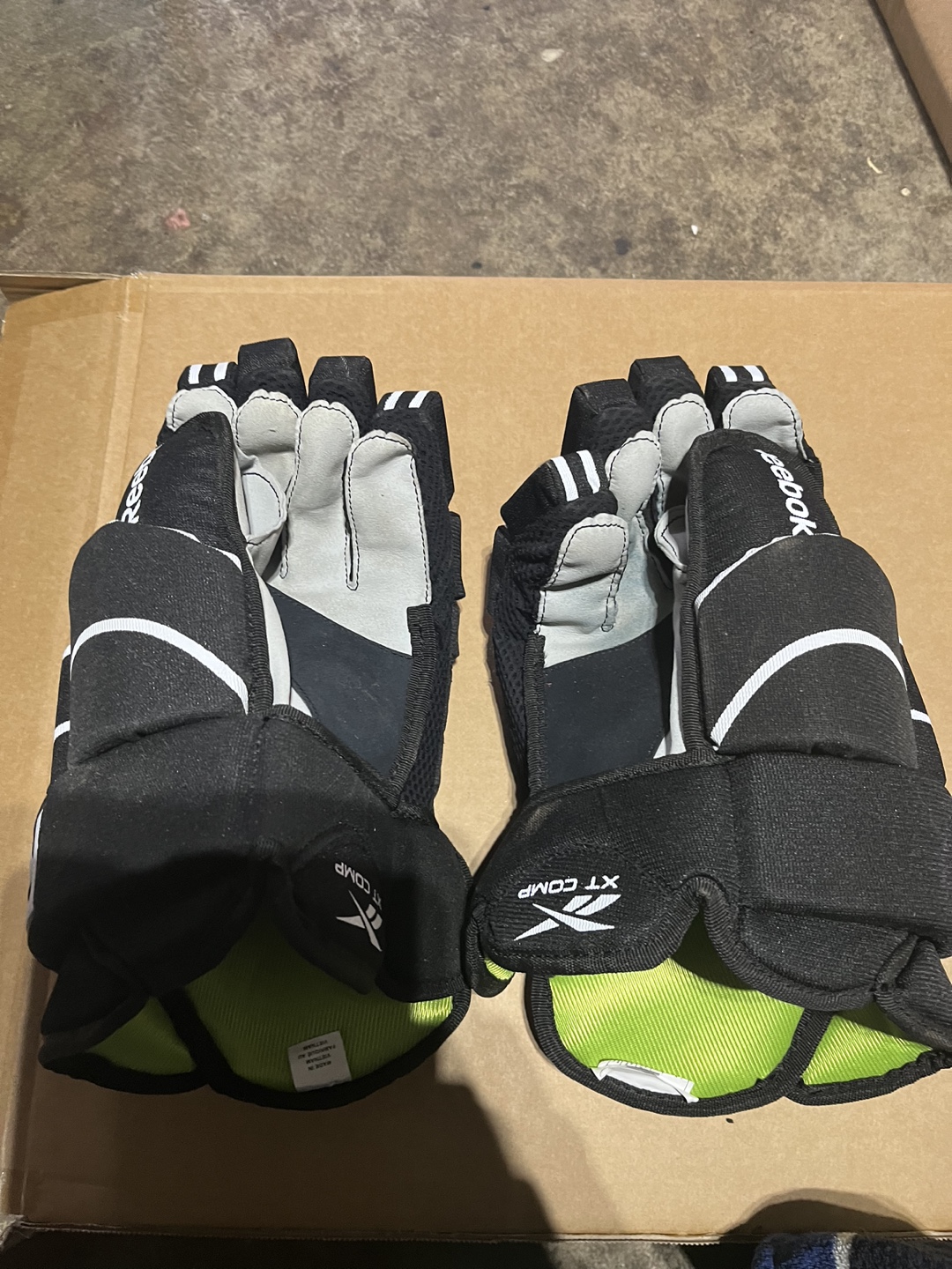 Reebok - Black Hockey Gloves - photo 2