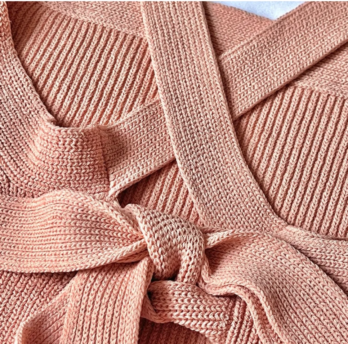 Aritzia | Wilfred Cayenne Halter Top image indicator(3)