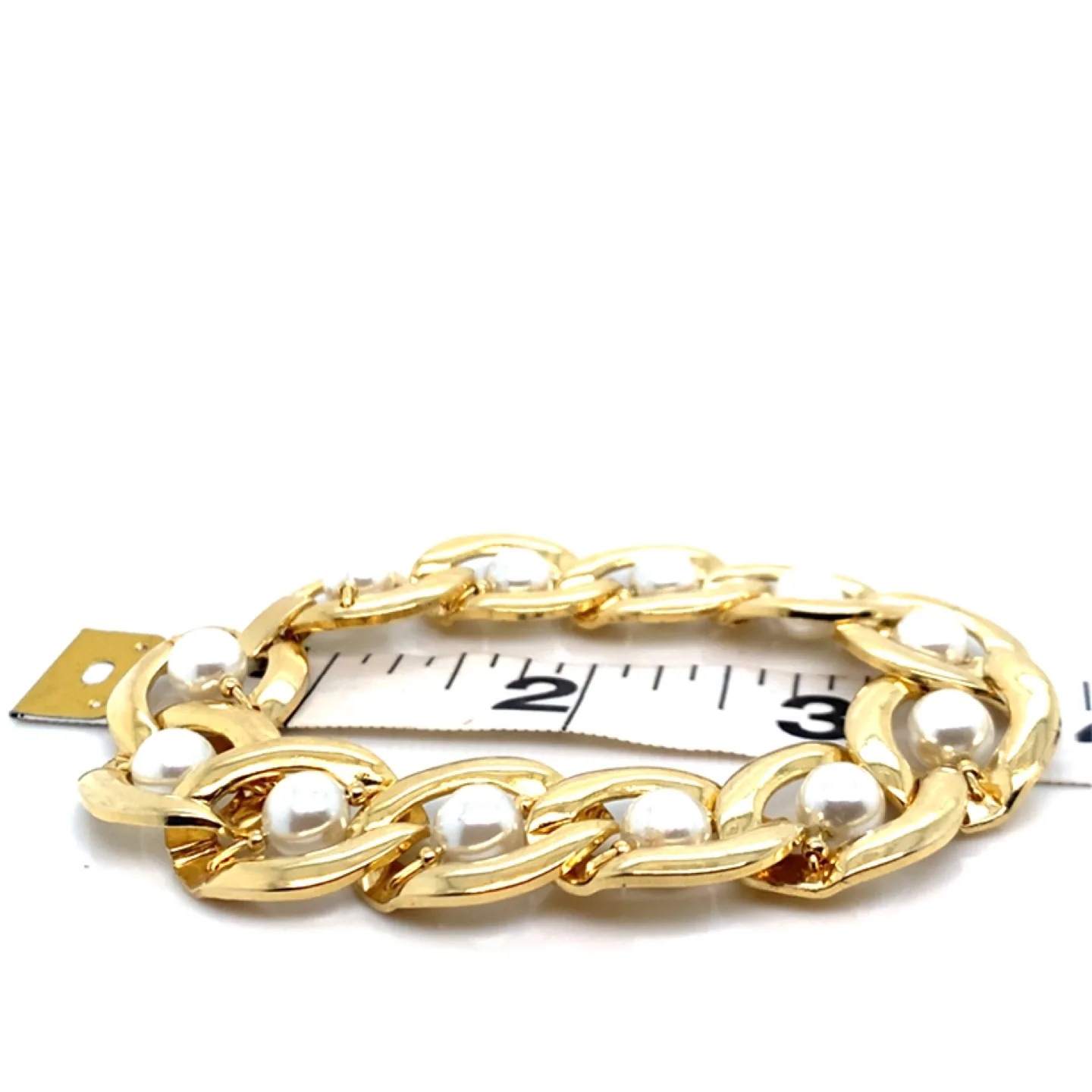 Gold Tone Pearl Bracelet image indicator(5)