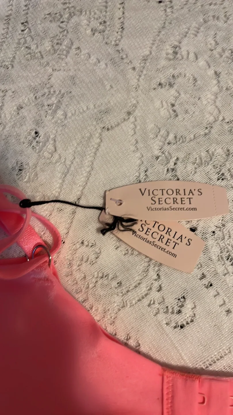 VICTORIA’S SECRET Bra 32D (in original condition) image indicator(6)