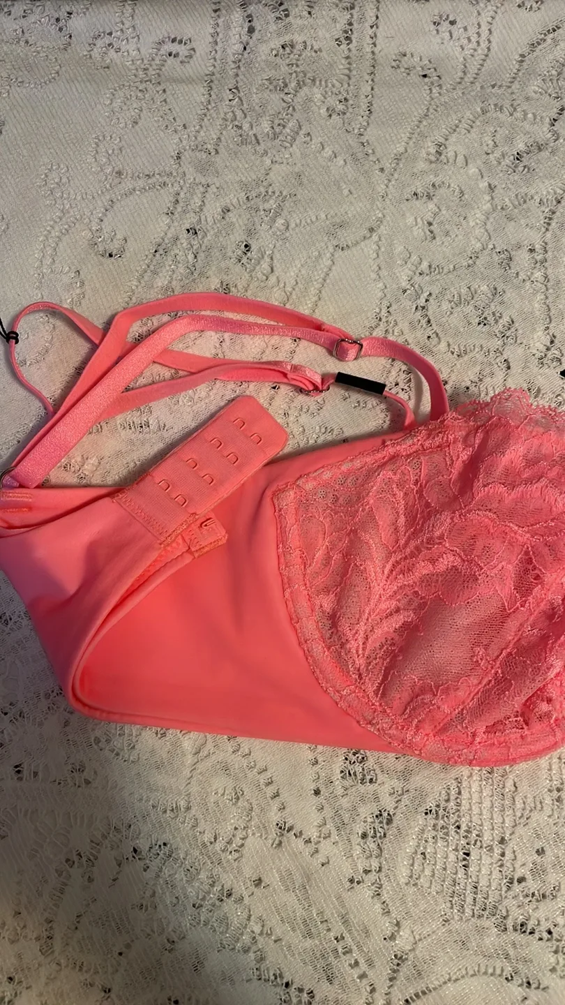 VICTORIA’S SECRET Bra 32D (in original condition) image indicator(5)