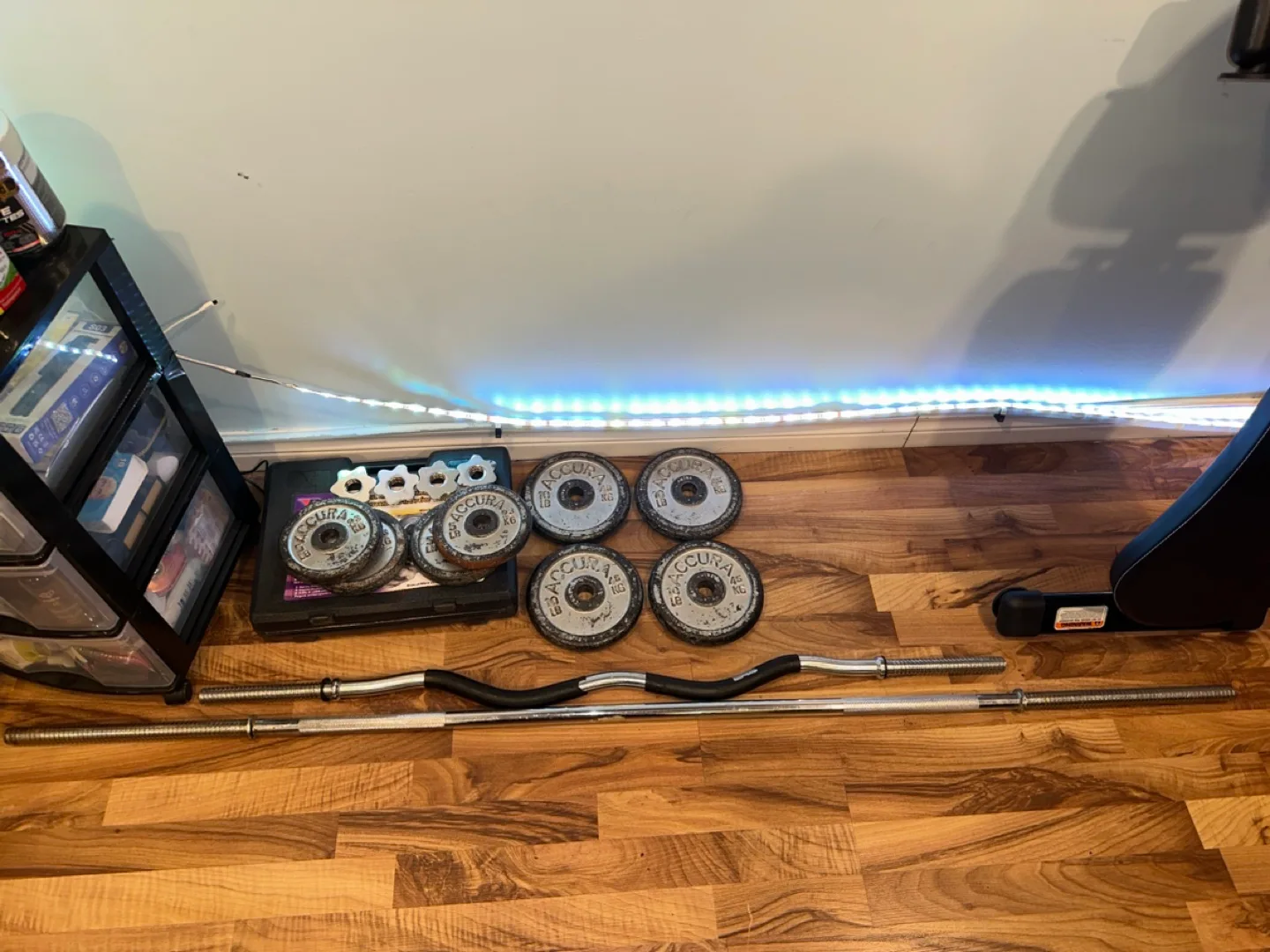 Ez-Curl Bar and Olympic Straight Bar For Weight Lifting image indicator(2)