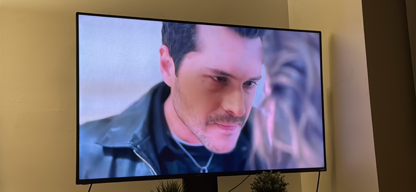 Vizion M658-G1 65” Smart Tv