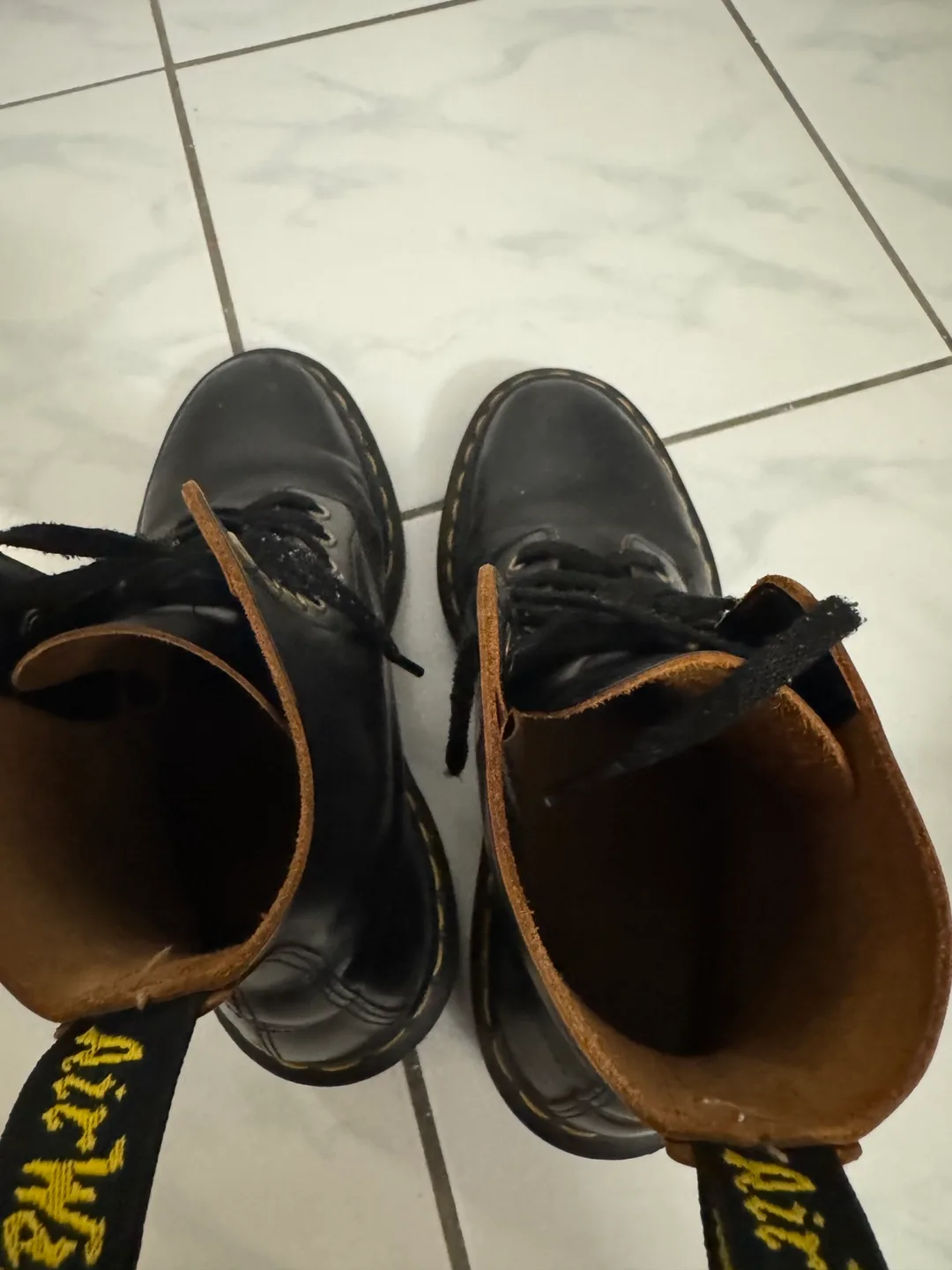 Dr. Martens / Blundstone Chelsea Boots image indicator(5)