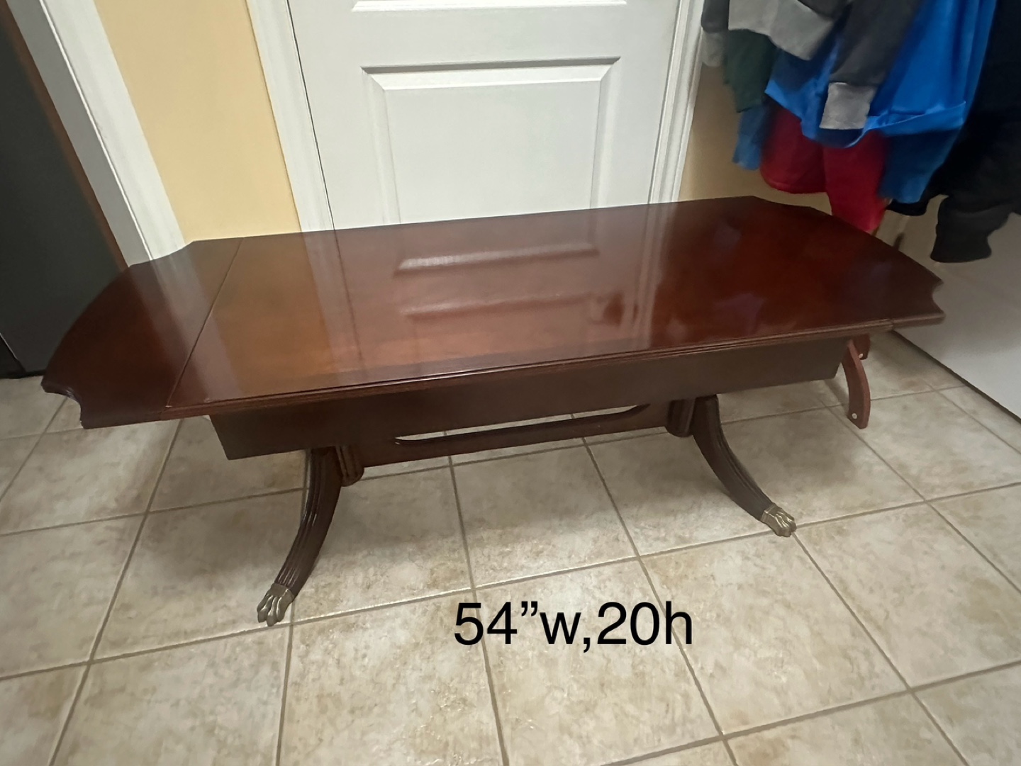 Mahogany drop leaves Coffee table