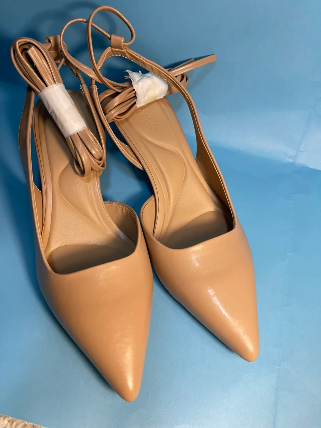 New  Women's  Tan  Heels thumbnail