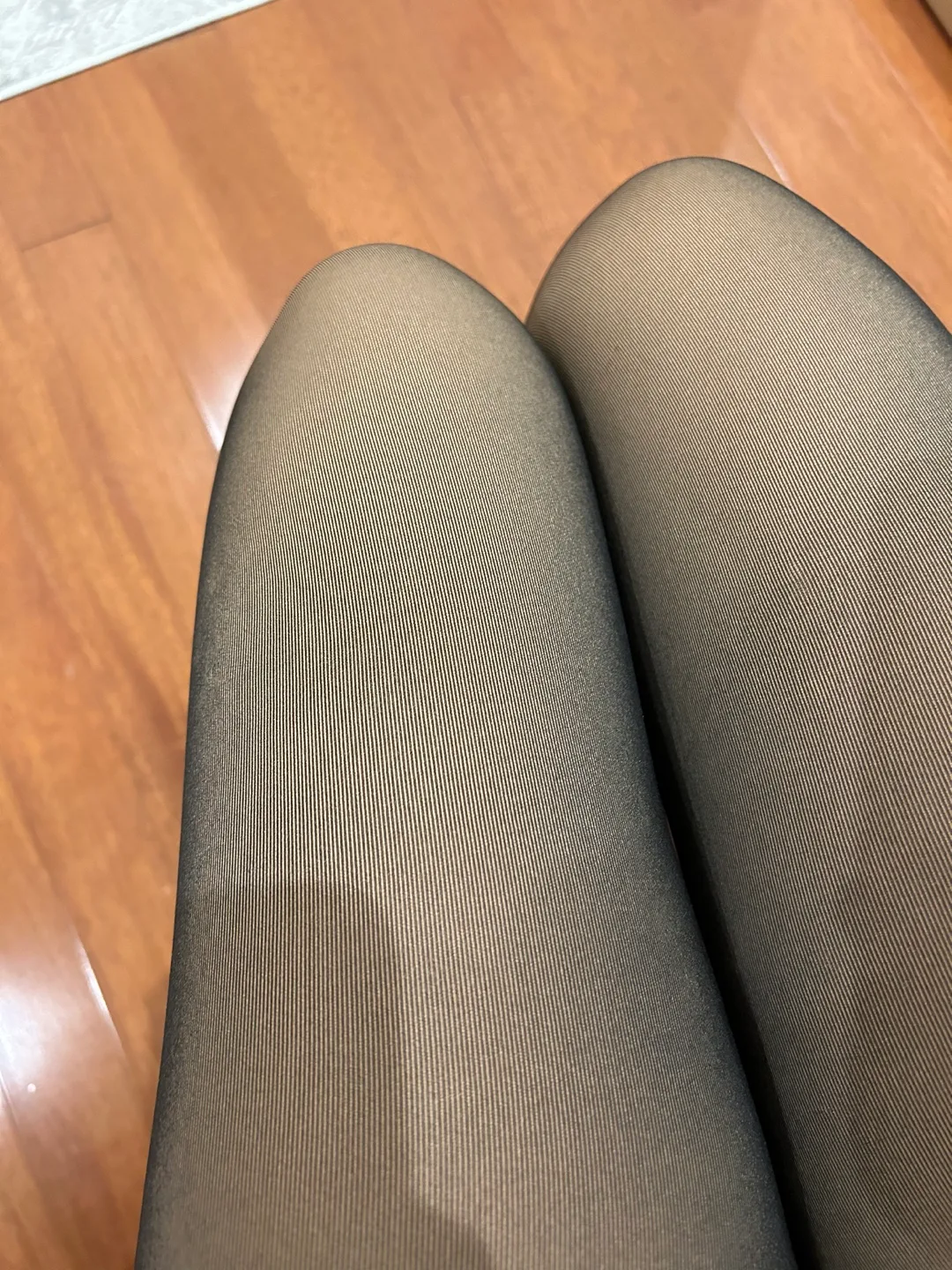 NEW Warm Leggings XS image indicator(4)