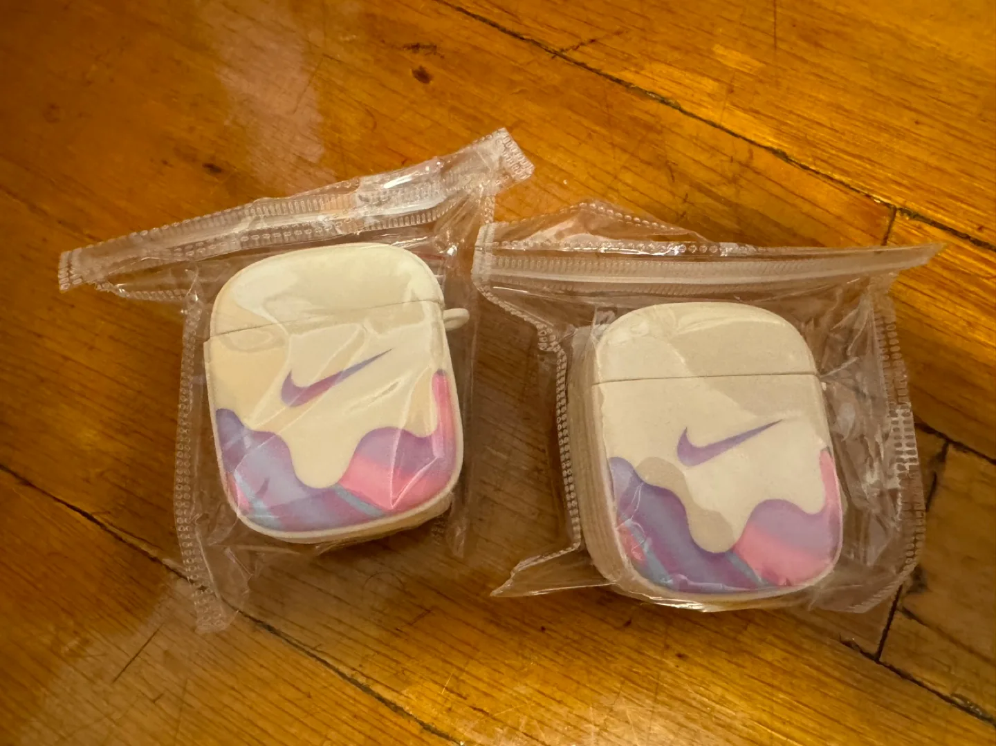 Airpods Case with Drip Design #freecycle thumbnail