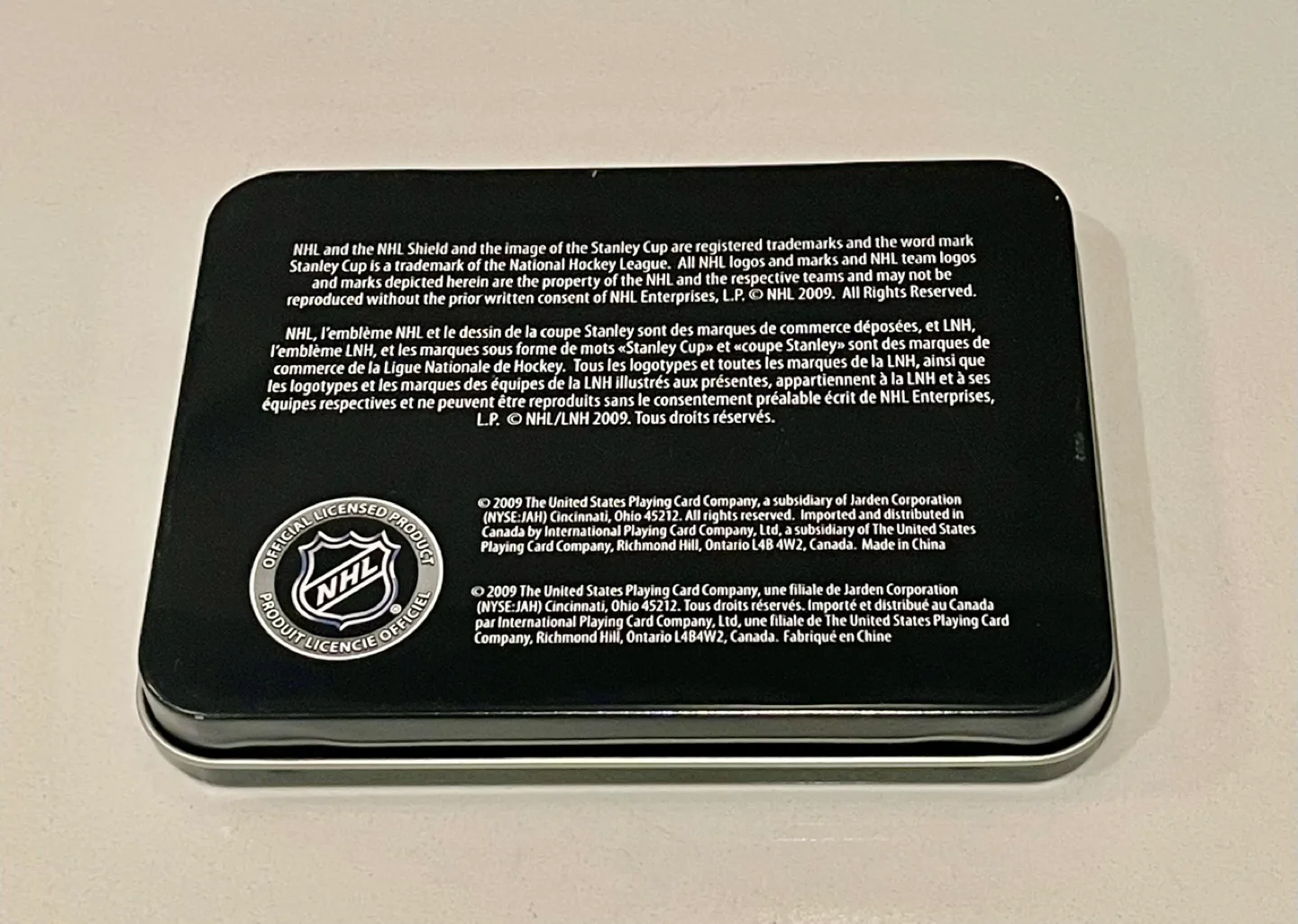 NHL Playing cards, poker chips & NHL book. image indicator(4)