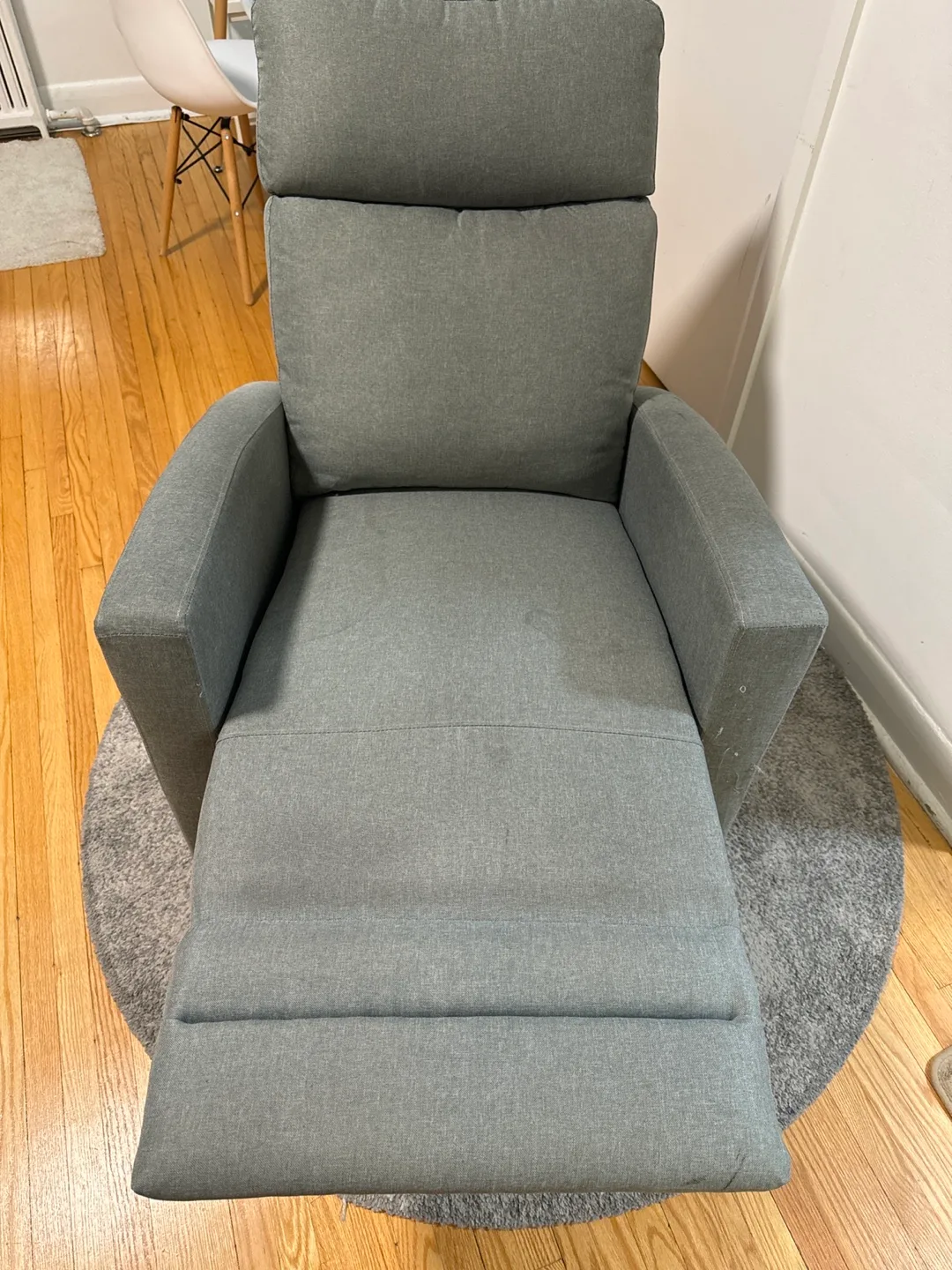 Reclining Swivel Armchair image indicator(6)