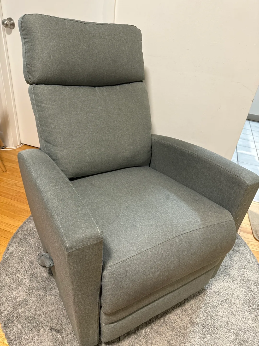 Reclining Swivel Armchair image indicator(4)