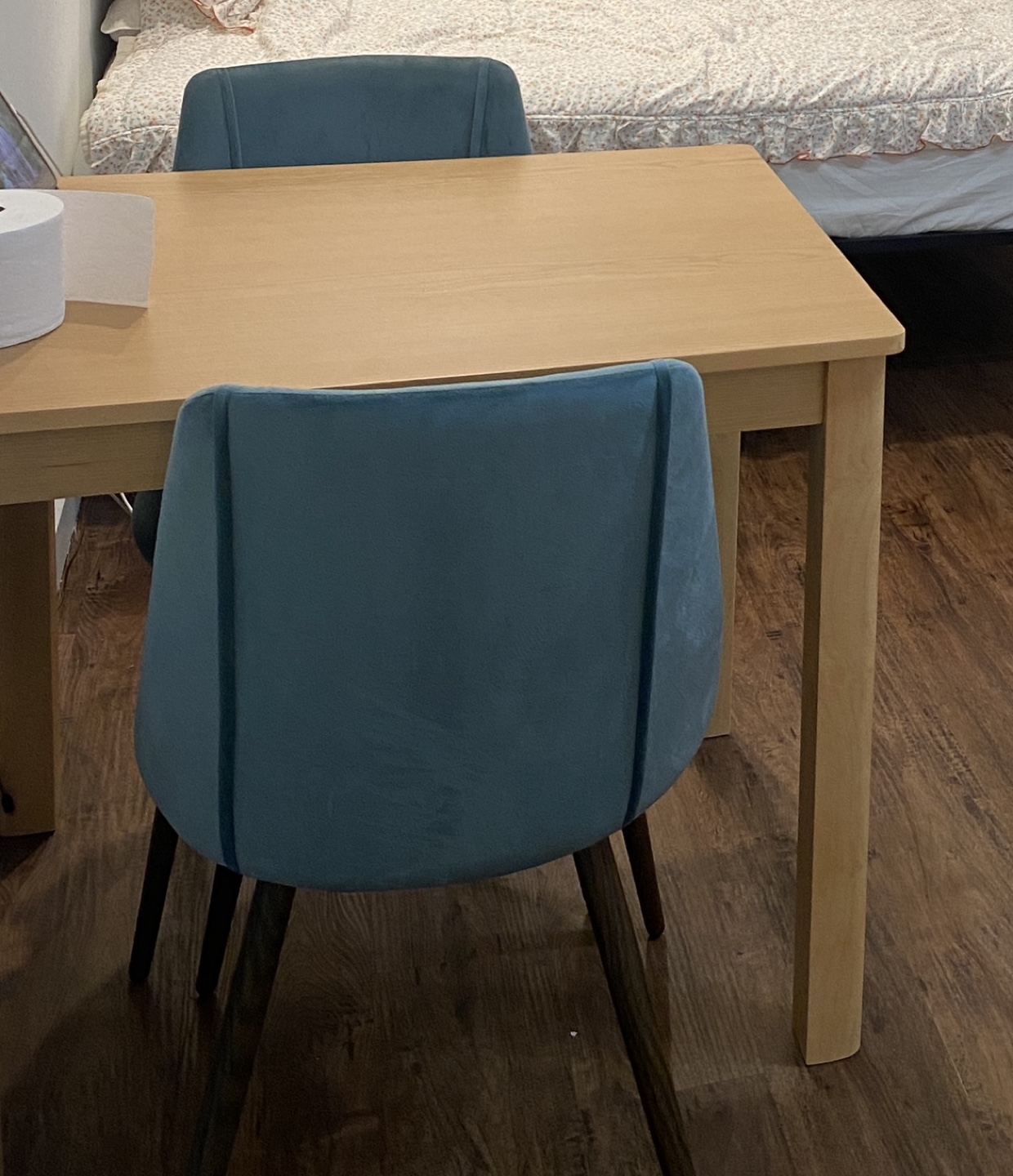 Livinia Wooden Dining Table