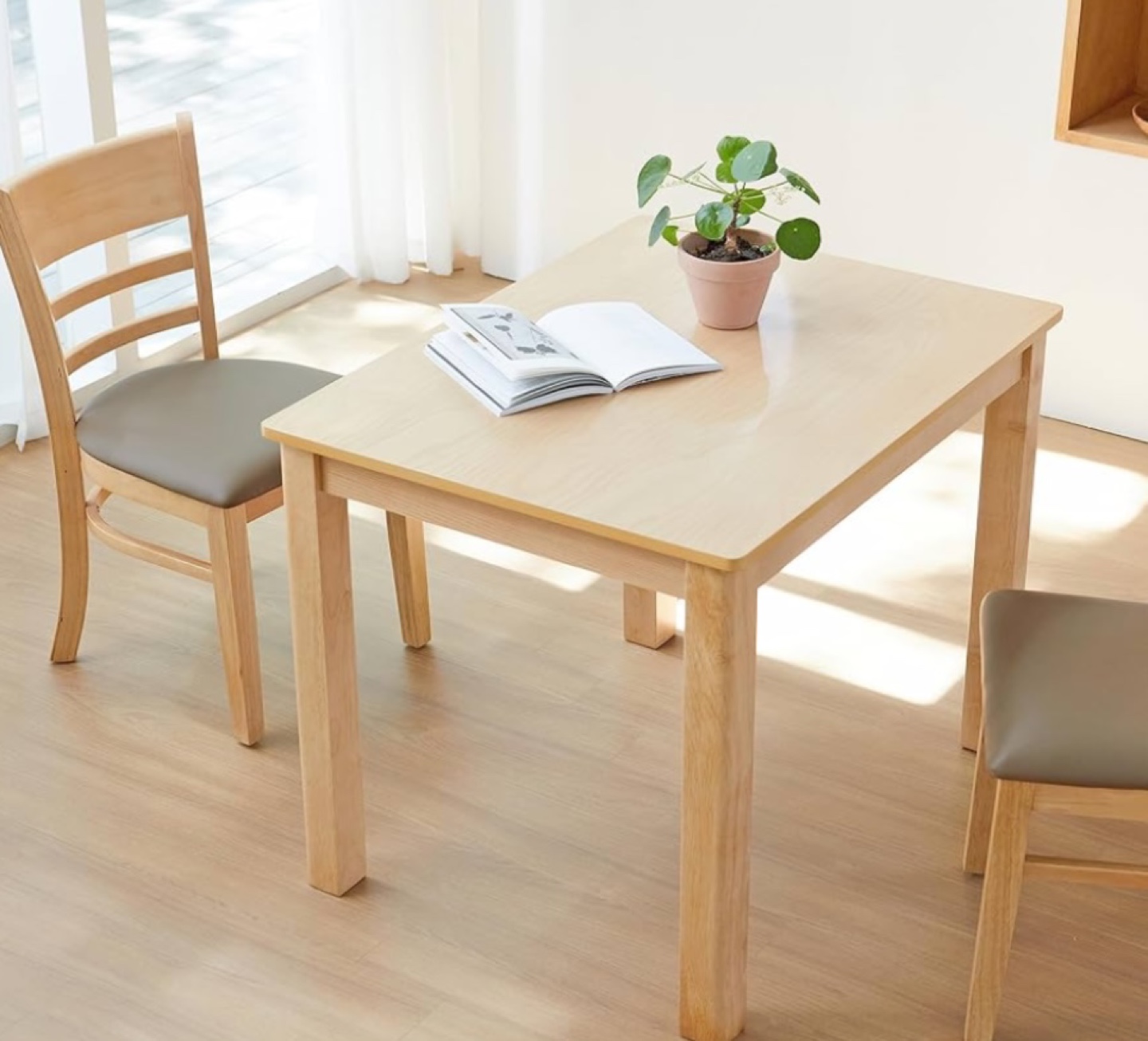 Livinia Wooden Dining Table - photo 2