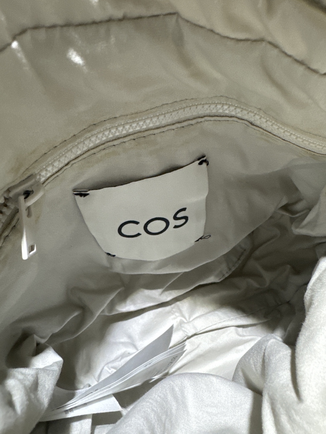 COS Quilted Bag in light grey - photo 5