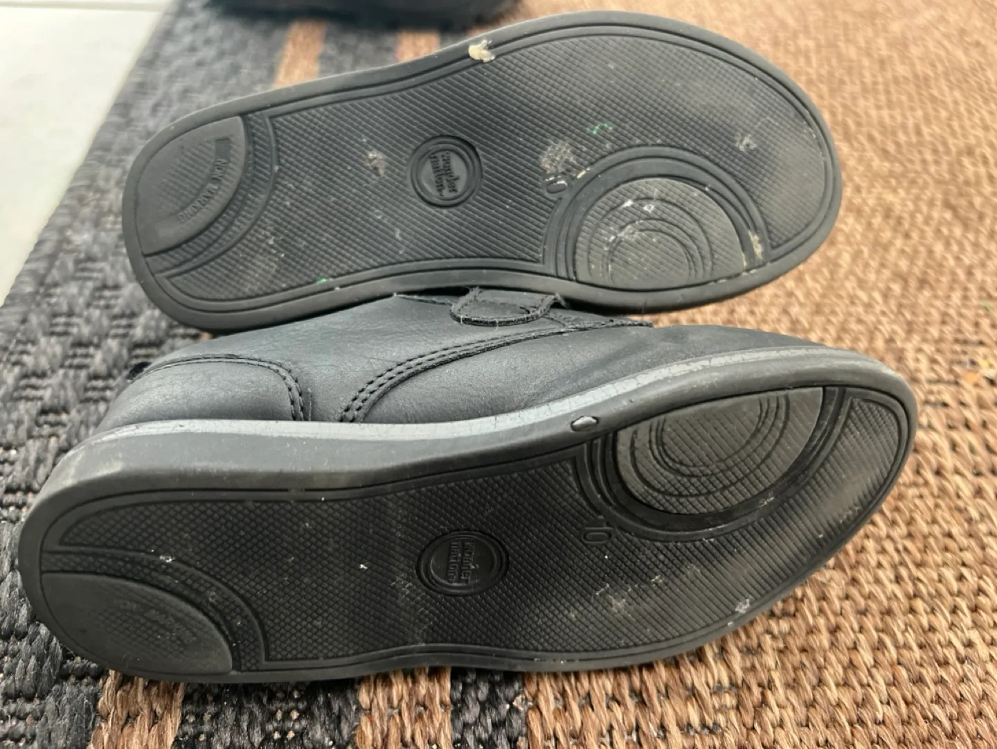 Wonder nation school shoes. Non marking image indicator(2)