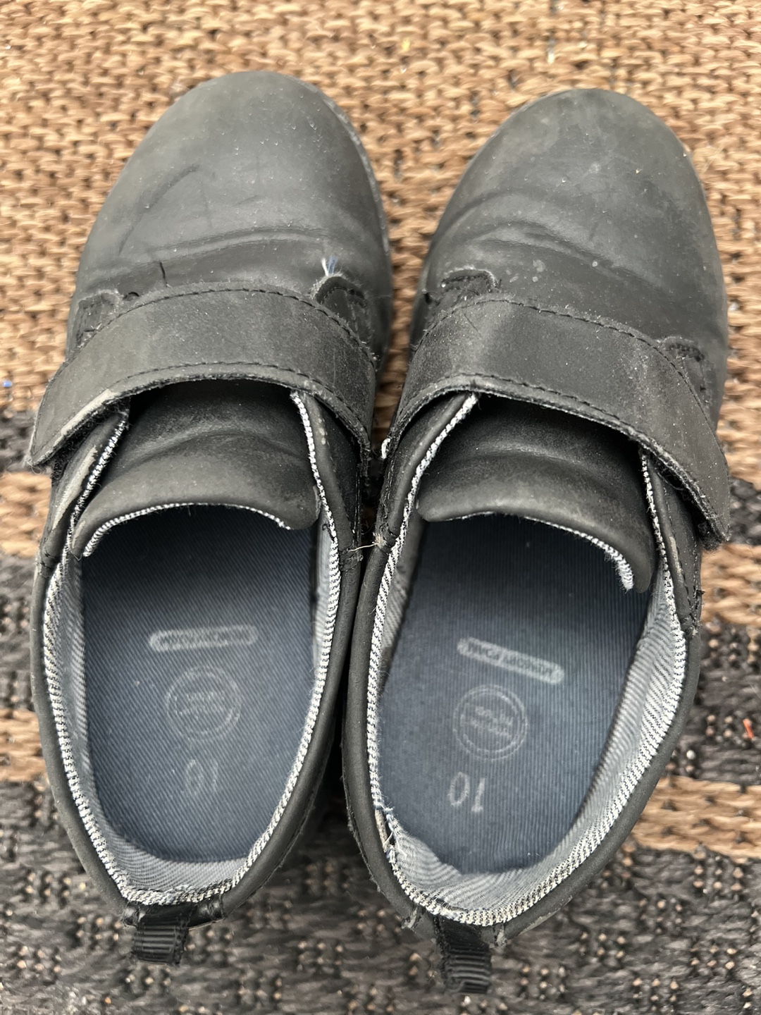 Wonder nation school shoes. Non marking