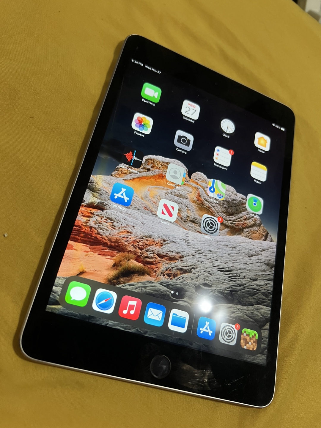 iPad Mini 4 crack on screen