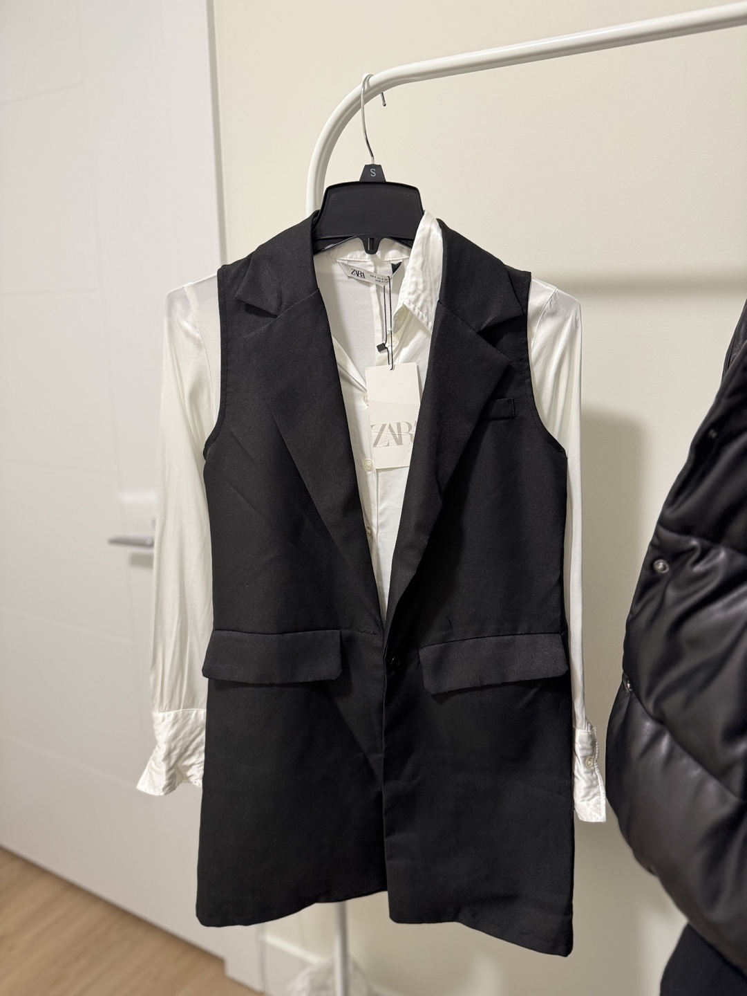 Black Long Vest - photo 2