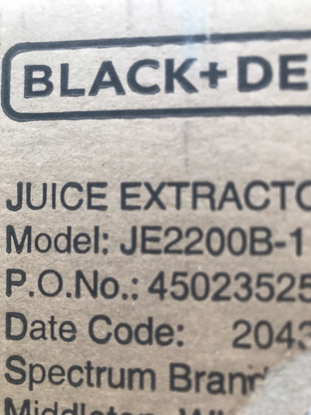 Black + Decker 400-Watt Juice Extractor - photo 2