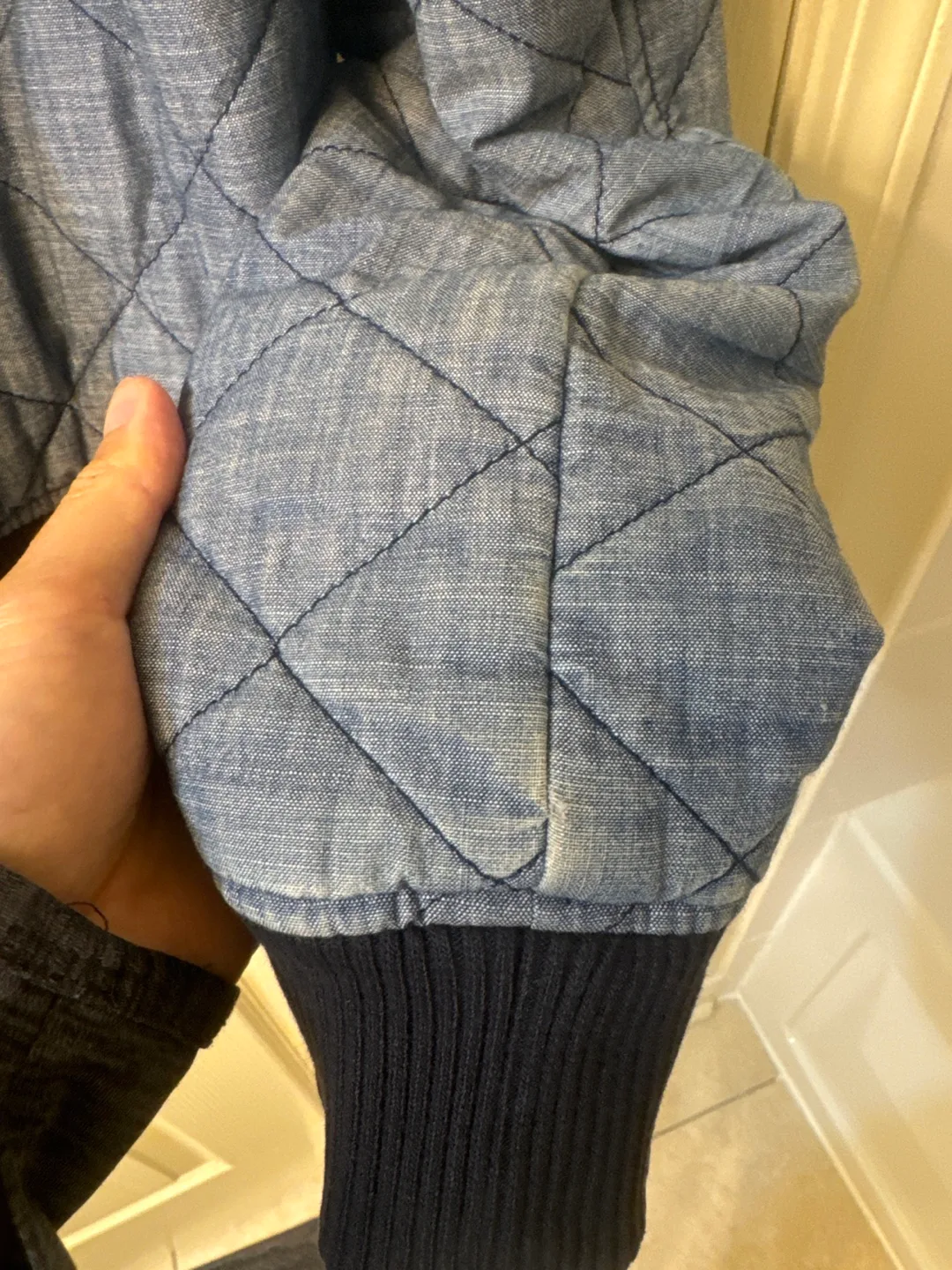 Gap Quilted Bomber Jacket image indicator(3)