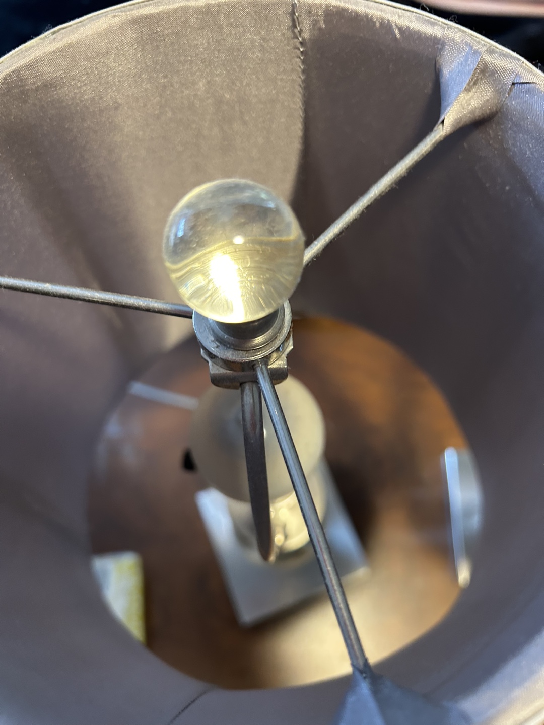 Pair of 2 small table lamps. - photo 2