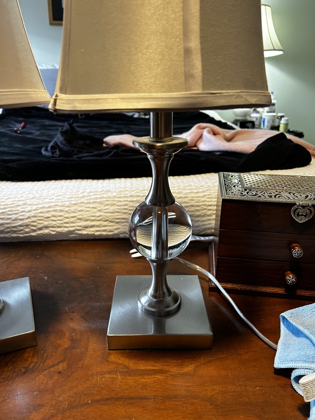 Pair of 2 small table lamps. - photo 4