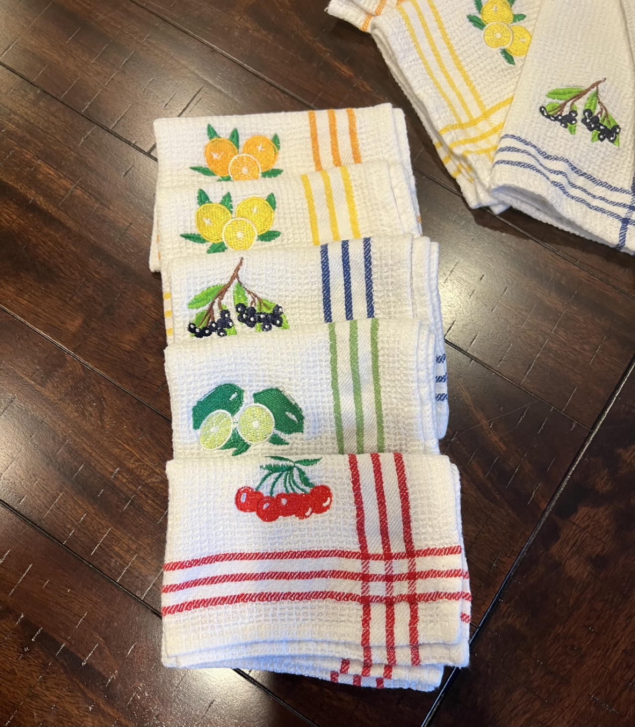 Embroidered Kitchen Tea Towels - photo 5