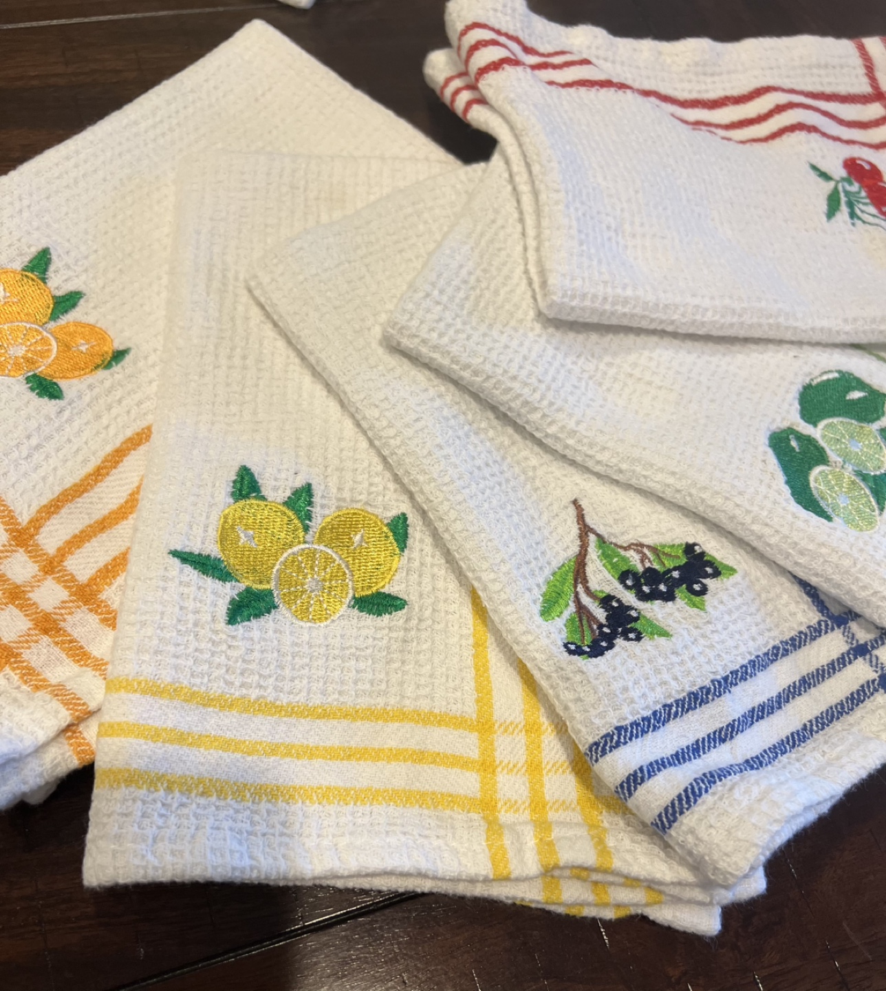 Embroidered Kitchen Tea Towels - photo 3