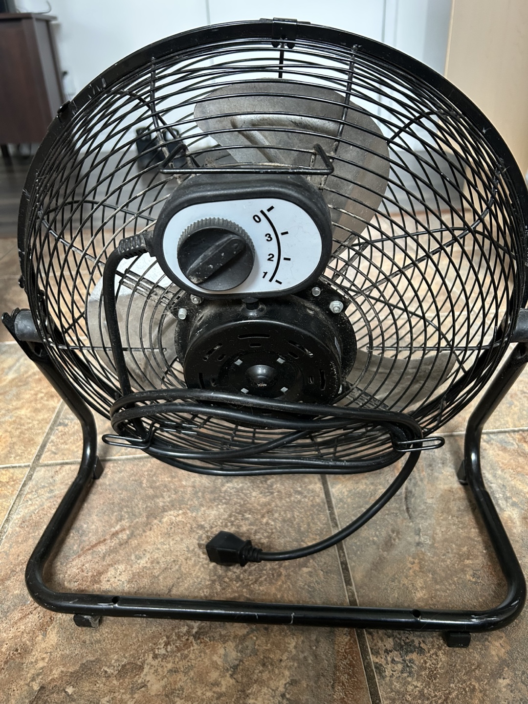 Max Air Oscillating Fan - photo 2