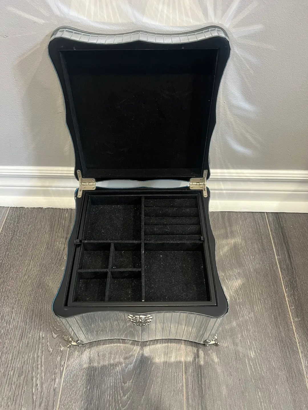 Mirrored Jewellery Box image indicator(2)