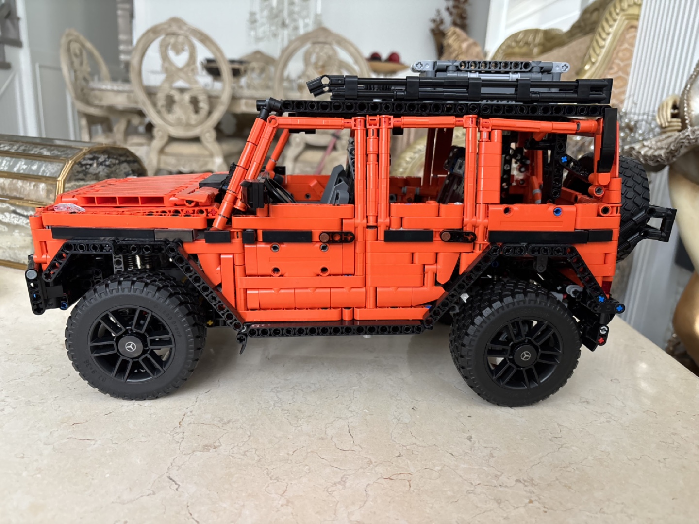 LEGO Technic Mercedes-Benz G 63 AMG - photo 3